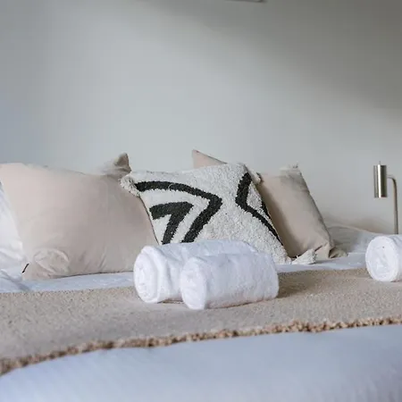 Huswell - Beautiful With Stunning View