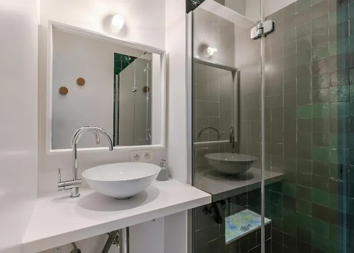 Huswell - Beautiful With Stunning View *